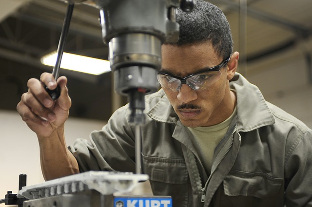 Surveyors affected by skills shortages, survey finds